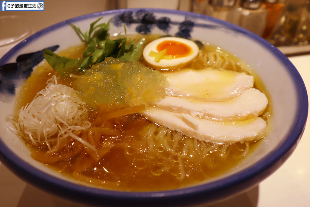 東京美食推薦|AFURI 阿夫利拉麵新宿店:清爽柚子鹽香氣,新宿車站必吃淡麗系首選 @G子的漫畫生活 東京美食推薦|AFURI 阿夫利拉麵新宿店:清爽柚子鹽香氣,新宿車站必吃淡麗系首選 @G子的漫畫生活