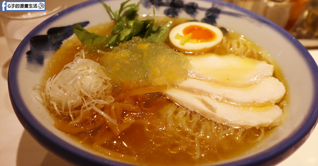 東京美食推薦｜AFURI 阿夫利拉麵新宿店：清爽柚子鹽香氣，新宿車站必吃淡麗系首選 @G子的漫畫生活