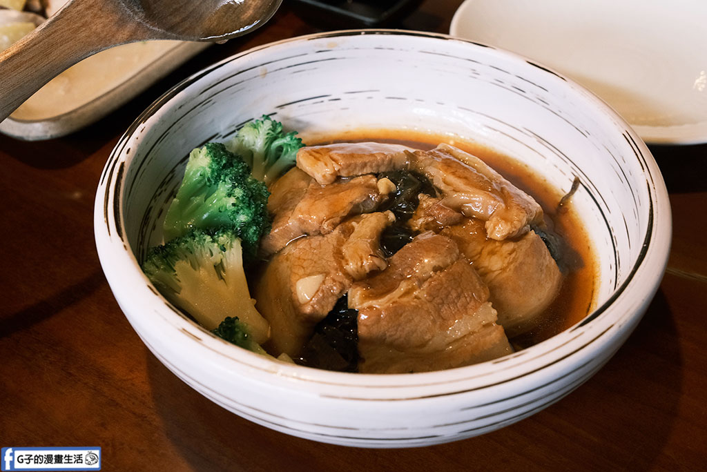 苗栗三義桐花村好拍好停車,但值得排隊嗎?梅干扣肉很下飯的中肯食記 @G子的漫畫生活 苗栗三義桐花村好拍好停車,但值得排隊嗎?梅干扣肉很下飯的中肯食記 @G子的漫畫生活