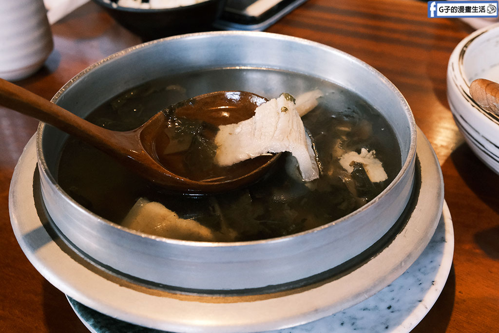苗栗三義桐花村好拍好停車,但值得排隊嗎?梅干扣肉很下飯的中肯食記 @G子的漫畫生活 苗栗三義桐花村好拍好停車,但值得排隊嗎?梅干扣肉很下飯的中肯食記 @G子的漫畫生活