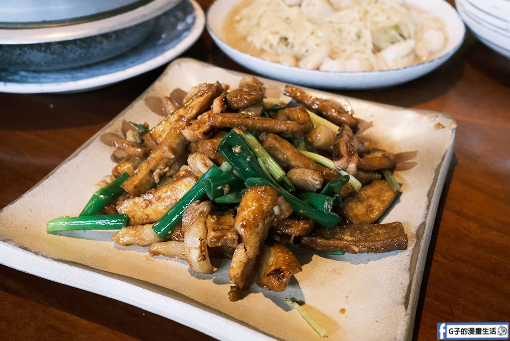苗栗三義桐花村好拍好停車,但值得排隊嗎?梅干扣肉很下飯的中肯食記 @G子的漫畫生活 苗栗三義桐花村好拍好停車,但值得排隊嗎?梅干扣肉很下飯的中肯食記 @G子的漫畫生活