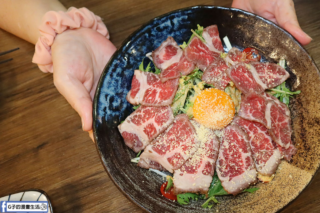 【大安區居酒屋】暮所Musuo｜下班後的結合日式炭火與時尚調酒吧，夢幻醬烤提燈與極大蘆筍豬肉捲，商務聚餐也能優雅不留炭火味 @G子的漫畫生活