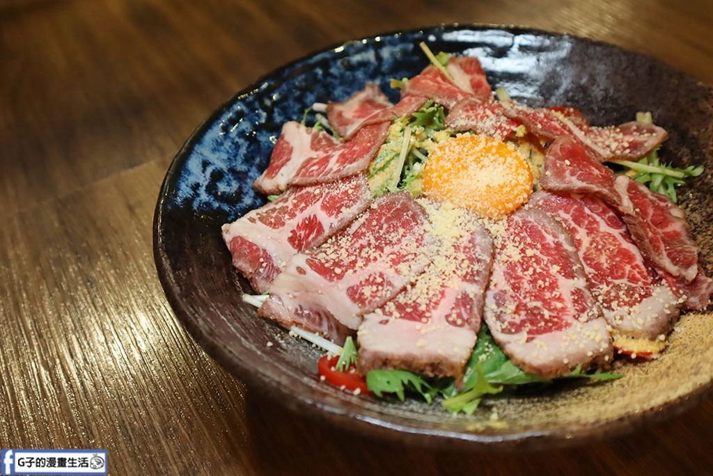 【大安區居酒屋】暮所Musuo｜下班後的結合日式炭火與時尚調酒吧，夢幻醬烤提燈與極大蘆筍豬肉捲，商務聚餐也能優雅不留炭火味 @G子的漫畫生活