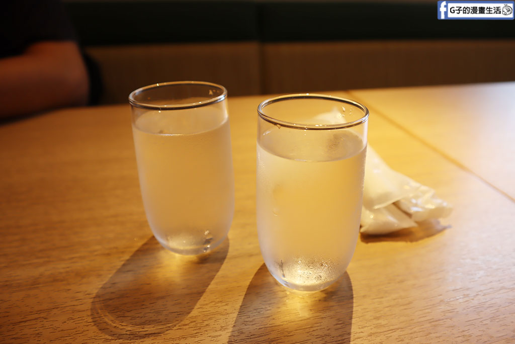 秋田車站美食|秋田比內地雞屋:必吃比內地雞親子丼與米棒鍋,車站大樓的秋田比內地雞推薦 @G子的漫畫生活 秋田車站美食|秋田比內地雞屋:必吃比內地雞親子丼與米棒鍋,車站大樓的秋田比內地雞推薦 @G子的漫畫生活