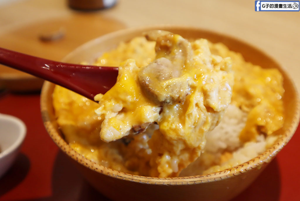秋田車站美食|秋田比內地雞屋:必吃比內地雞親子丼與米棒鍋,車站大樓的秋田比內地雞推薦 @G子的漫畫生活 秋田車站美食|秋田比內地雞屋:必吃比內地雞親子丼與米棒鍋,車站大樓的秋田比內地雞推薦 @G子的漫畫生活