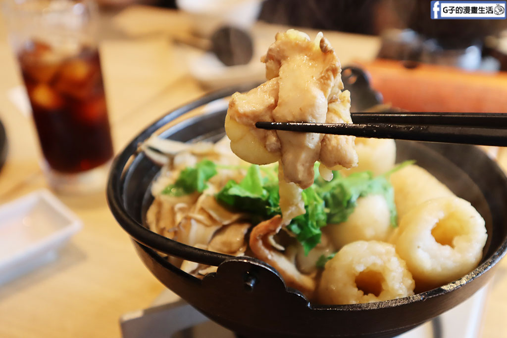 秋田車站美食|秋田比內地雞屋:必吃比內地雞親子丼與米棒鍋,車站大樓的秋田比內地雞推薦 @G子的漫畫生活 秋田車站美食|秋田比內地雞屋:必吃比內地雞親子丼與米棒鍋,車站大樓的秋田比內地雞推薦 @G子的漫畫生活