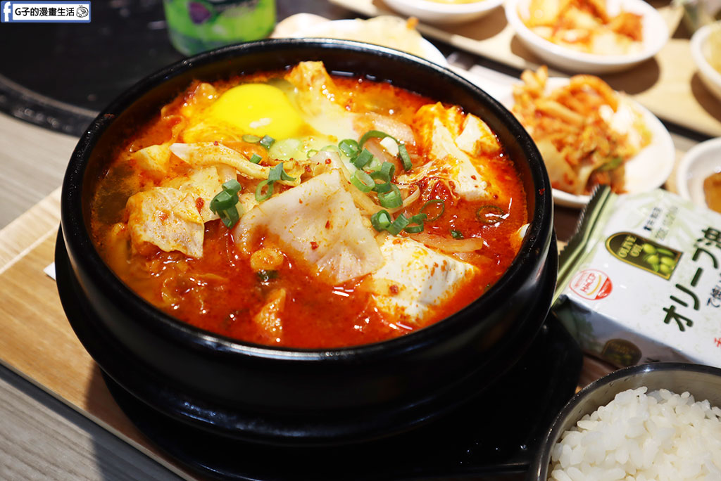 【新莊美食】韓癮韓式料理|新開幕平價韓式豆腐鍋、韓式蒸蛋和海鮮煎餅必吃,小菜吃到飽聚餐推薦(捷運新莊站) @G子的漫畫生活 【新莊美食】韓癮韓式料理|新開幕平價韓式豆腐鍋、韓式蒸蛋和海鮮煎餅必吃,小菜吃到飽聚餐推薦(捷運新莊站) @G子的漫畫生活