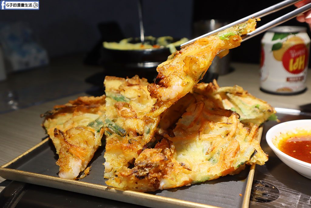 【新莊美食】韓癮韓式料理|新開幕平價韓式豆腐鍋、韓式蒸蛋和海鮮煎餅必吃,小菜吃到飽聚餐推薦(捷運新莊站) @G子的漫畫生活 【新莊美食】韓癮韓式料理|新開幕平價韓式豆腐鍋、韓式蒸蛋和海鮮煎餅必吃,小菜吃到飽聚餐推薦(捷運新莊站) @G子的漫畫生活