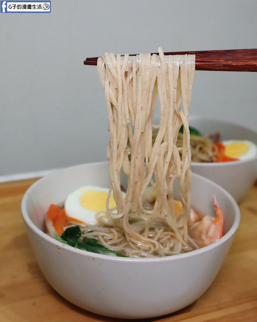 【網購美食】日日好食好控麵開箱｜好控直麵/高纖膳控細麵實測，乾麵湯麵自由度UP，口感Q彈不軟爛 @G子的漫畫生活
