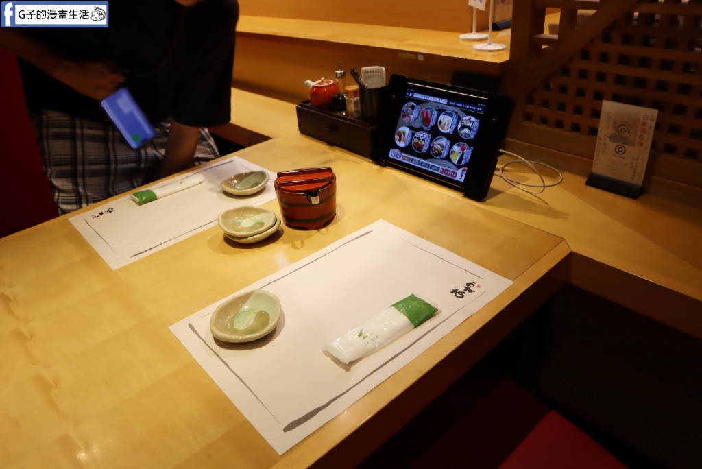 【青森美食】鮨處 Asuka 新町店｜2026青森睡魔祭雨天備案！JR青森車站前平價壽司，免排隊平板點餐推薦 @G子的漫畫生活