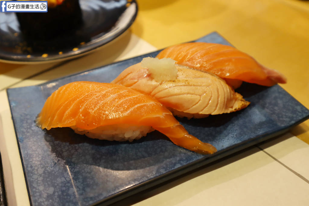 【青森美食】鮨處 Asuka 新町店｜2026青森睡魔祭雨天備案！JR青森車站前平價壽司，免排隊平板點餐推薦 @G子的漫畫生活