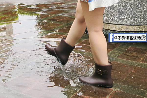 【梅雨季救星】SLIPA&#038;DOOK平價又好搭經典都會短筒雨靴,不怕鞋子濕濕啦(開箱雨天穿搭) @G子的漫畫生活
