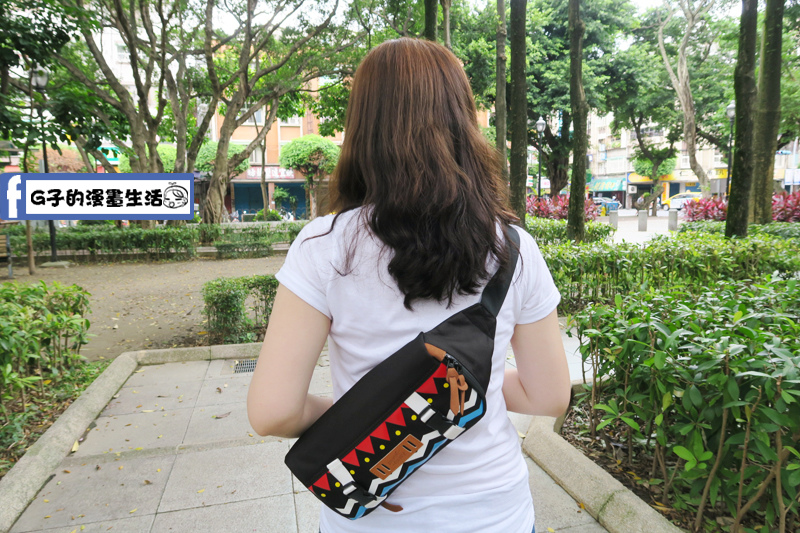 富沃樂ACROSS BAG【香港潮牌】包包/穿搭/後背.斜肩包//不用上淘寶,台灣就可以買 @G子的漫畫生活