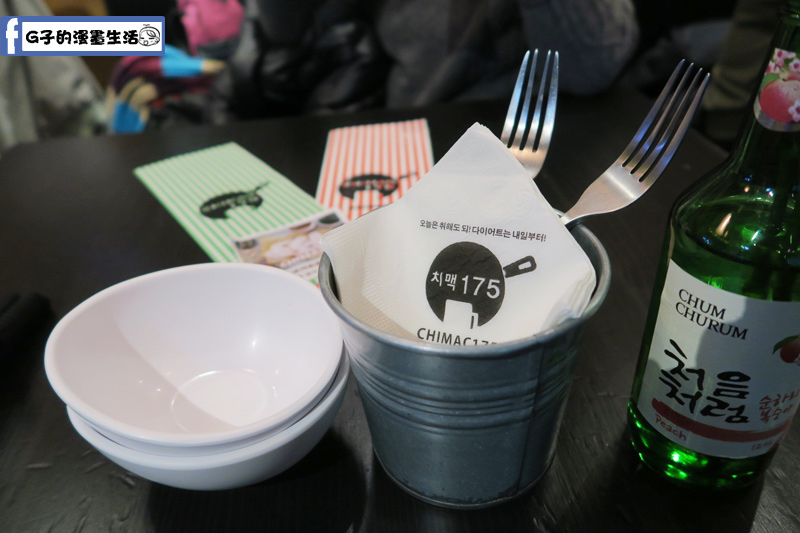 台北韓式料理-Chimac175 Taipei韓式炸雞,釜山的道地美味,邊欣賞韓國MV邊吃炸雞配啤酒 @G子的漫畫生活