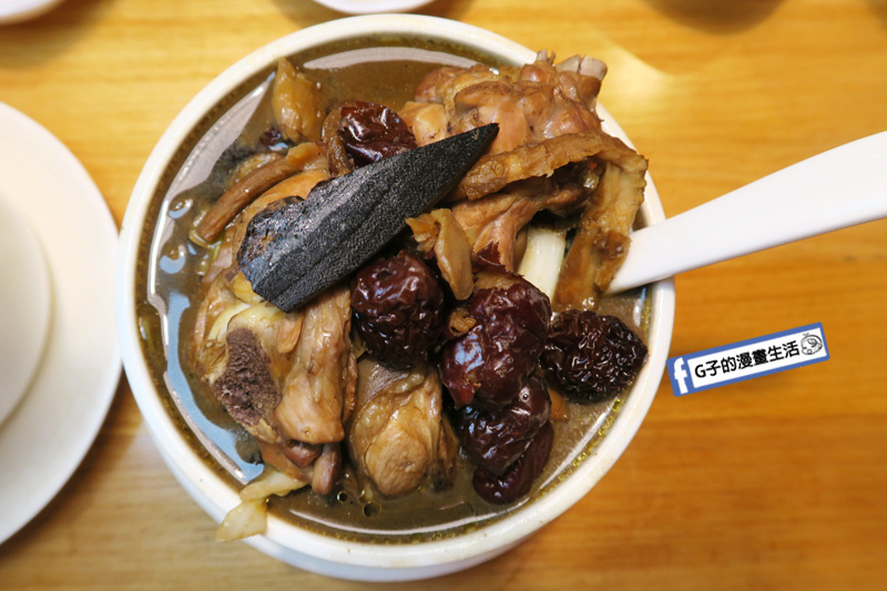 中和美食-雙月食品社,雞湯多到料滿出來～雞湯超補！華人養生雞湯第一品牌,月子餐點首選.台北米其林推薦餐廳 @G子的漫畫生活
