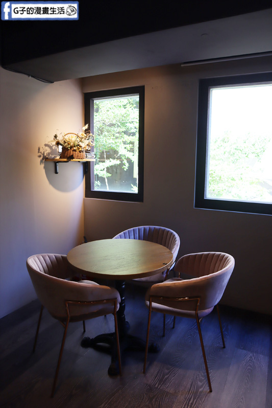 東門不限時咖啡廳-木色藝文咖啡Mu&#8217;s Café,充滿藝術氣息的下午茶咖啡甜點,正餐也好吃 @G子的漫畫生活